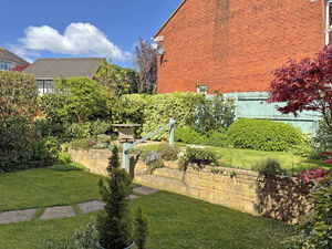 Photo 3- click for photo gallery